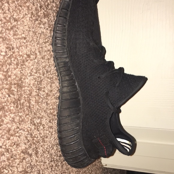 Yeezy boost v2 bred main image 4